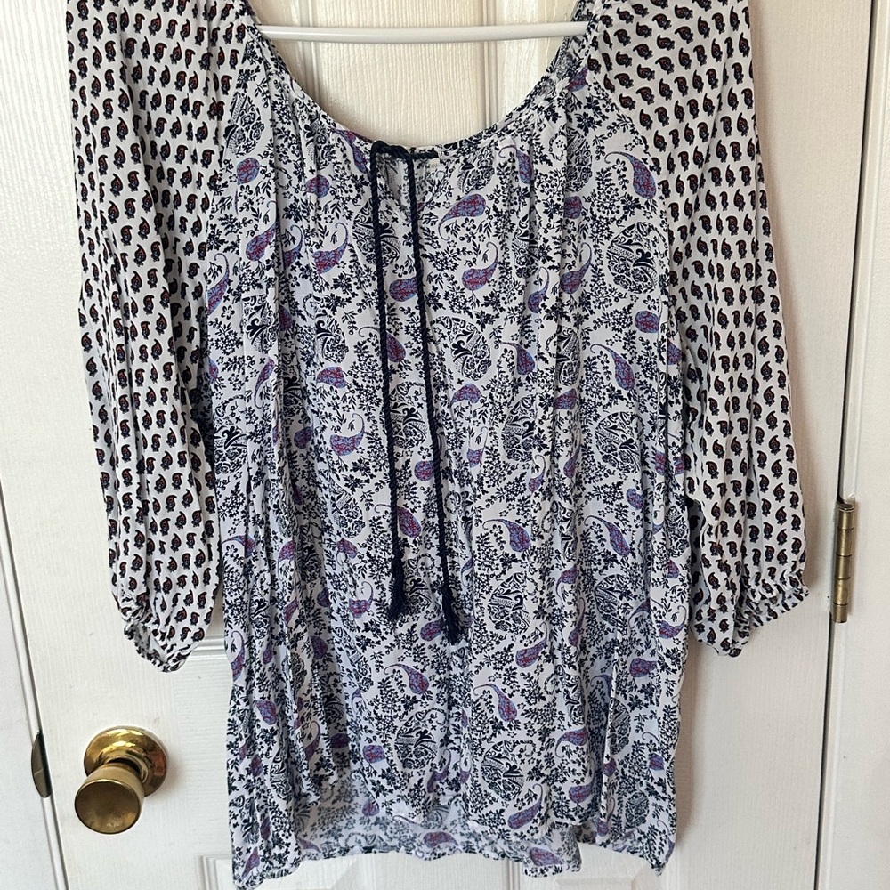 Women's Purple and Navy Patterned Top